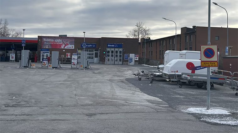 Man lämnade hund fastbunden utomhus i kylan – döms till fängelse