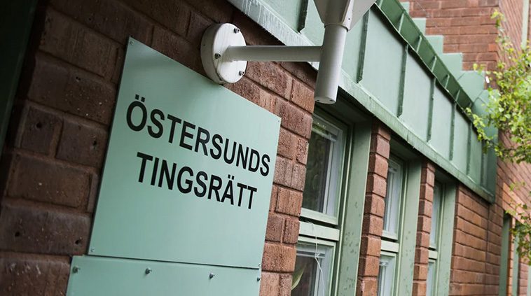 Två jakthundar dog i överhettad kåpa – norska jägare döms för bristande tillsyn
