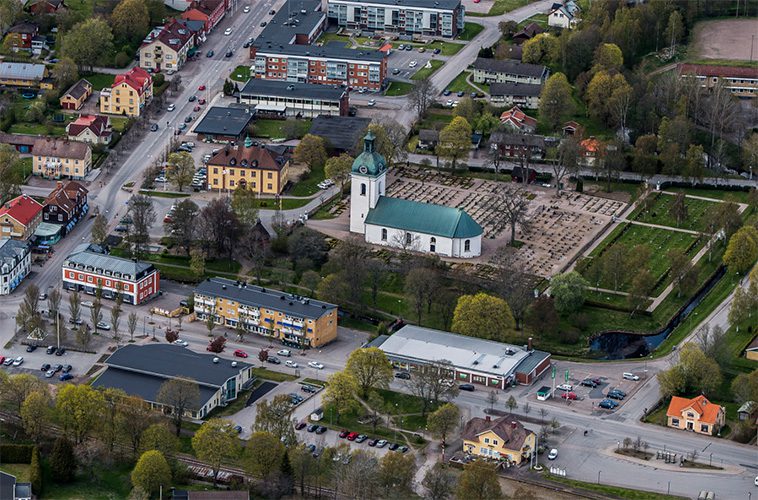 Choklad kastades in på tomt – misstänks vara riktat mot hund