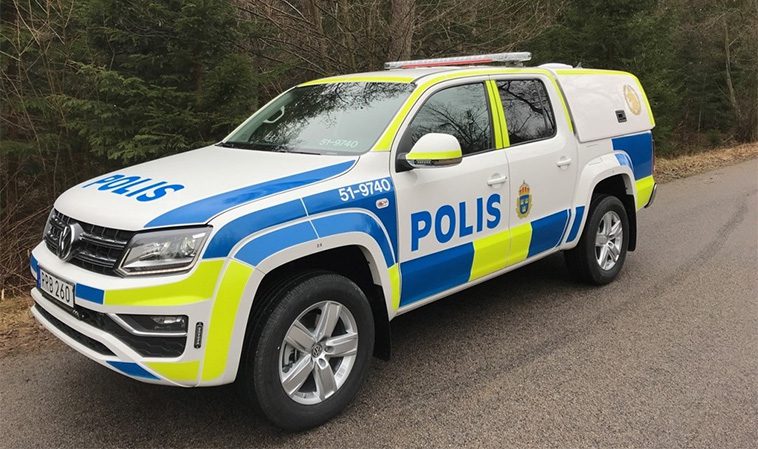 Bullrande burar och stressade polishundar – Jordbruksverket klargör reglerna