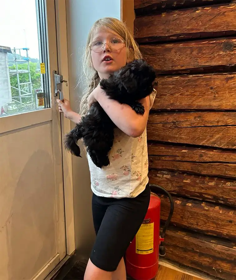 Månadens Vovve: Doris – grävlingsvalpen som charmade hela familjen
