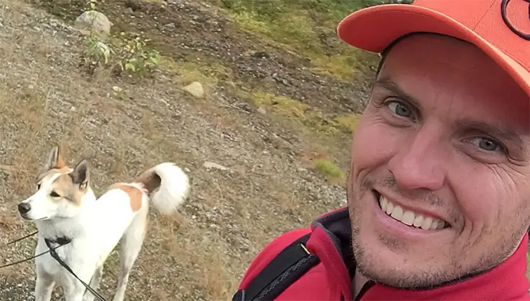 Jakthundsmästaren Mats Helgesson jagar framgång med två olika hundar