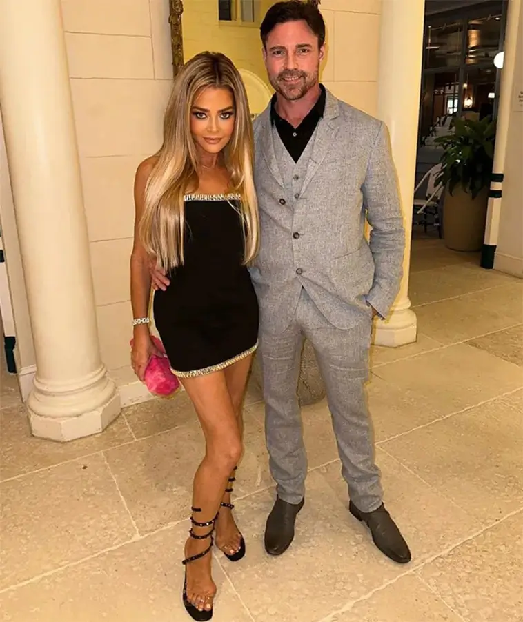 Denise Richards räddar 15 hundar från tidigare hem mitt i bitter skilsmässa