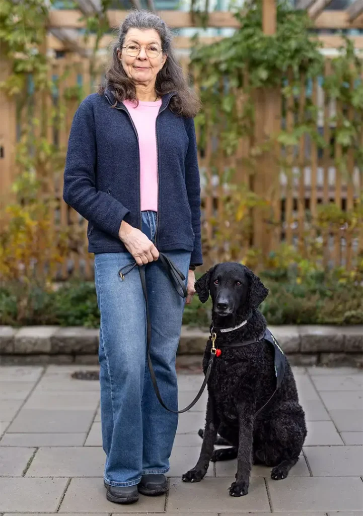 Hon som når fram när orden inte räcker – Stina utsedd till Årets tjänstehund 2025