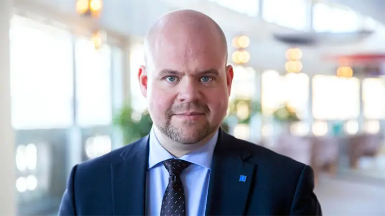 S och SD vill se hårdare regler för veterinärpriser